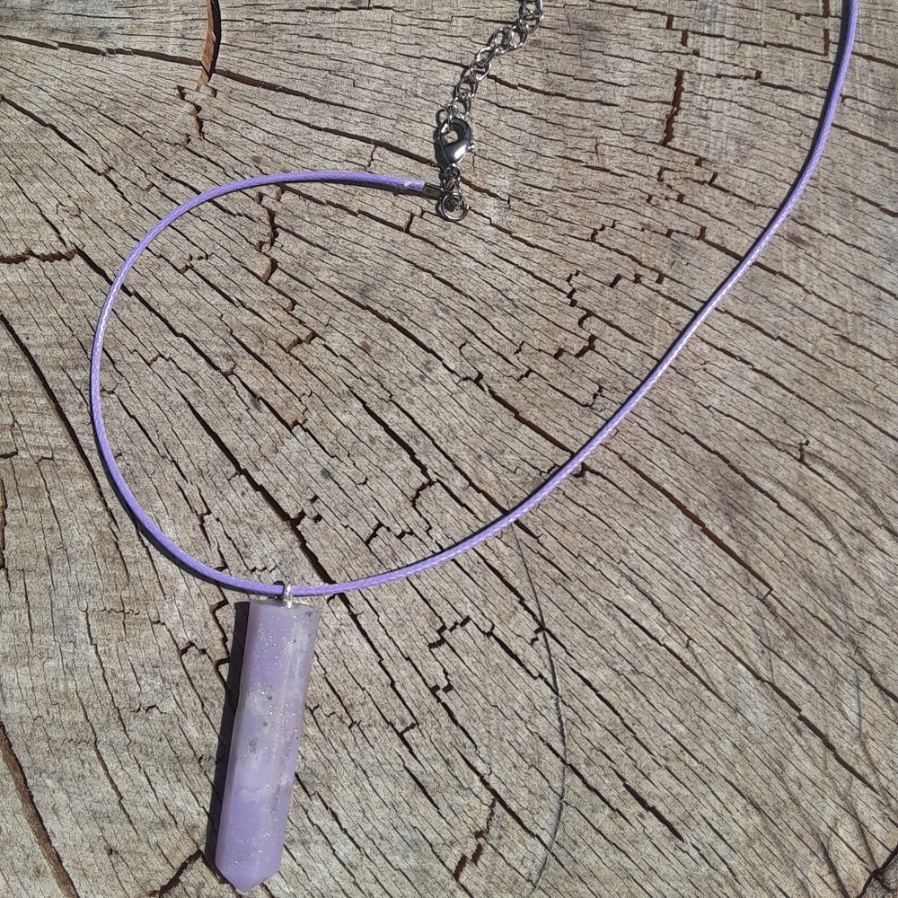 Lavender resin crystal necklace